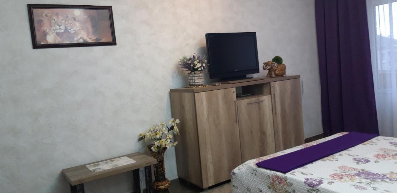 Apartment On Kamyanetskaya Street Khmelnytskyi Exterior photo
